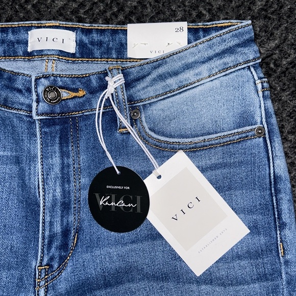 Vici For Kancan Light Wash Distressed Jeans NWT - Picture 3 of 15